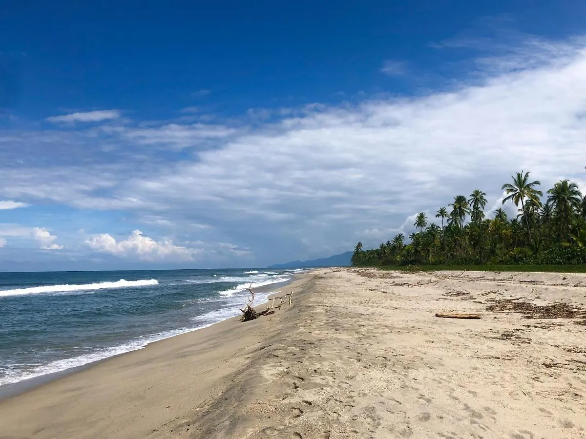 Hostal Paraíso Albergue Guachaca