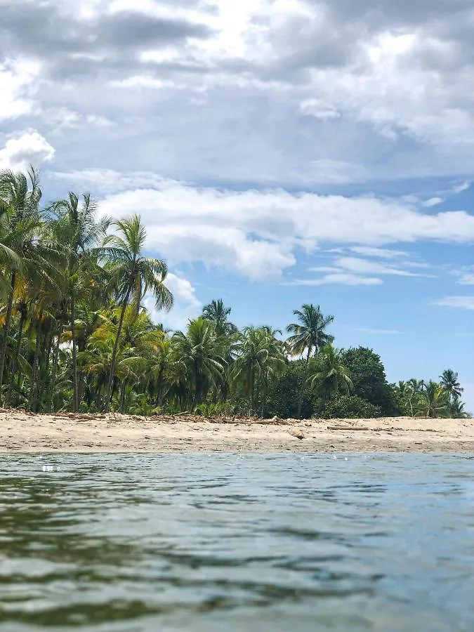 Hostal Paraíso Albergue Guachaca