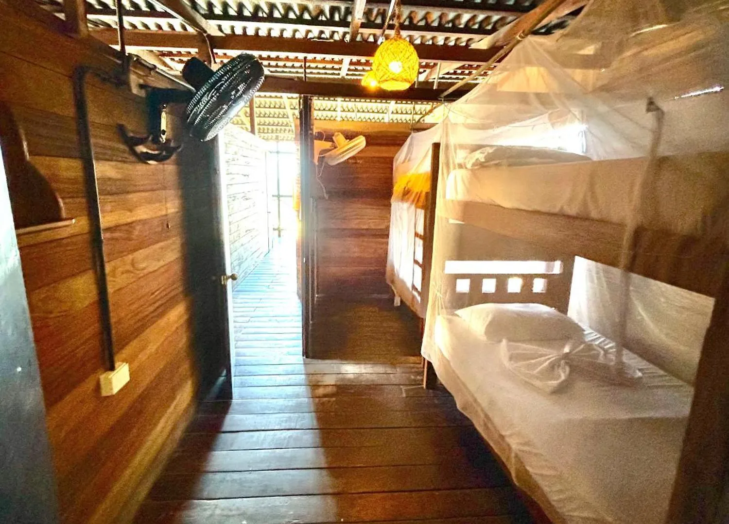 Hostal Paraíso Albergue Guachaca